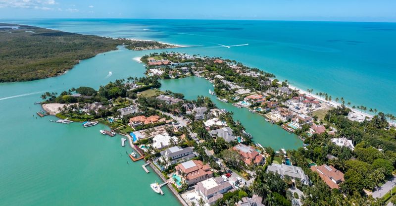 Discover Florida's 50 Most Elite Suburbs, Miami Takes The Lead - Decor Hint Naples (Port Royal Isles)