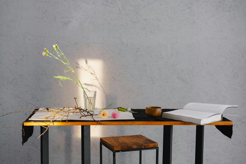 Things You May Want To Avoid If You're Planning To Sell Your House - Decor Hint Allowing Strong Odors to Linger