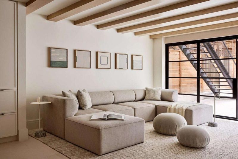 12 Louisiana Sofa Colors Falling Out Of Style This Year - Decor Hint Beige Taupe