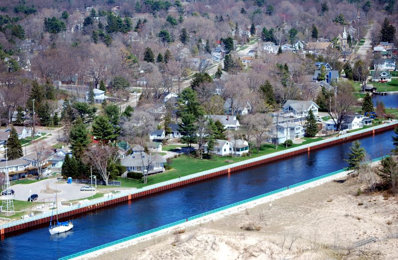 Pentwater's Dockside Paradise