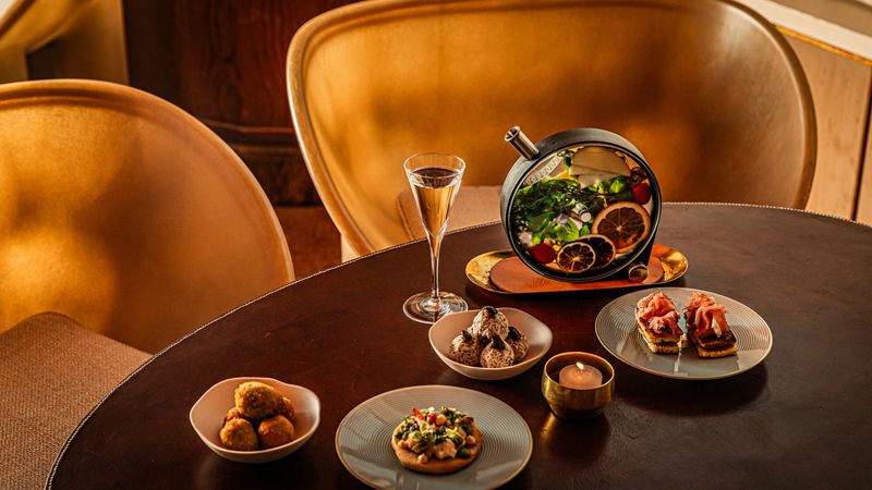 New Houston Restaurants Worth Trying Right Now - Decor Hint March