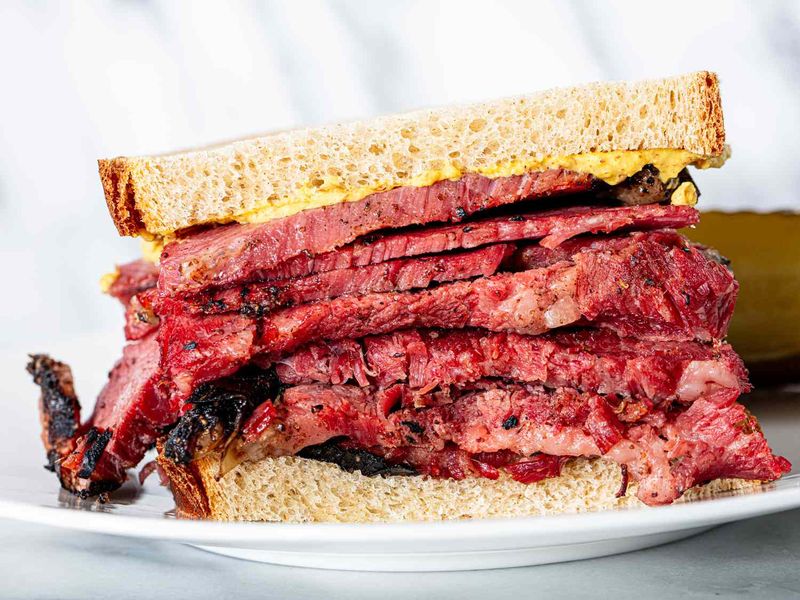 10 Foods New York Perfected And 10 California Redefined - Decor Hint Pastrami On Rye