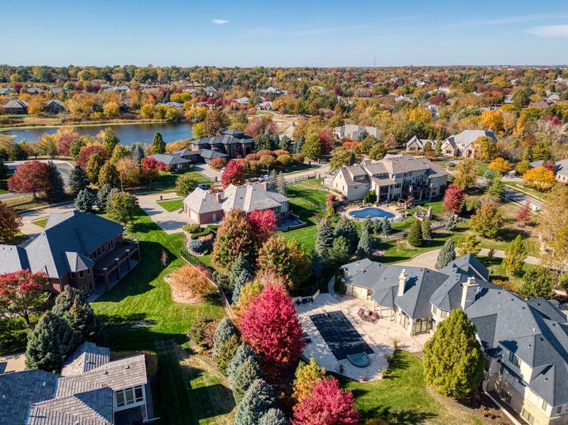 6 Nebraska Properties Declining Fast And 10 That Don't Move - Decor Hint Homes In Strong School Districts And Amenity-Rich Areas