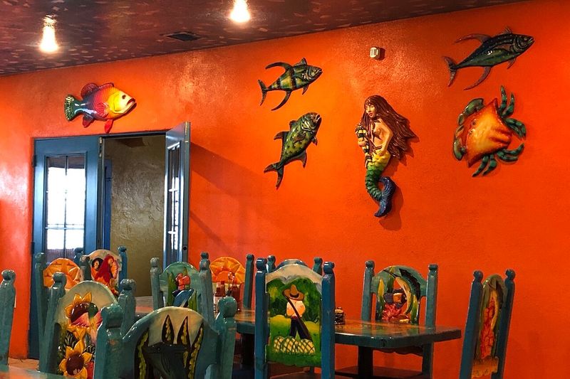 New Mexico Restaurants That Take Fried Fish To The Next Level - Decor Hint Mariscos La Playa, Española