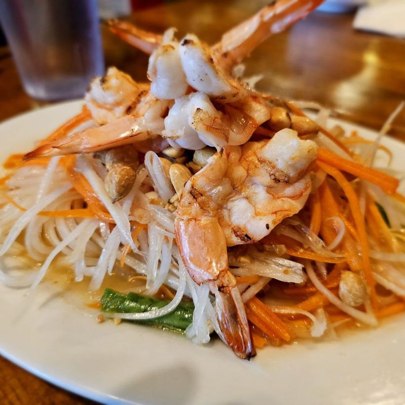 Sanamluang Cafe