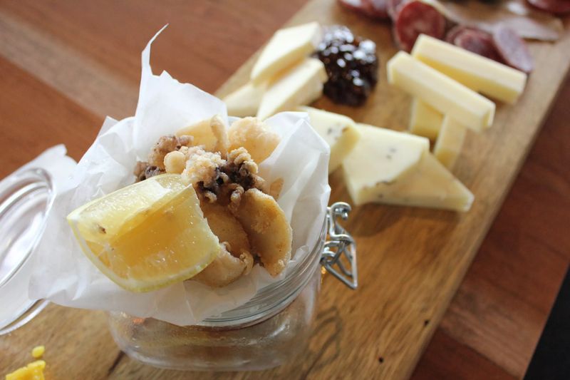 Caffe Sicilia, Cannoli Worth Committing Crimes For