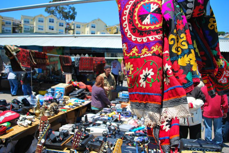 Northern California's Best Flea Markets For Rare Finds And Vintage Charm - Decor Hint Alemany Flea Market