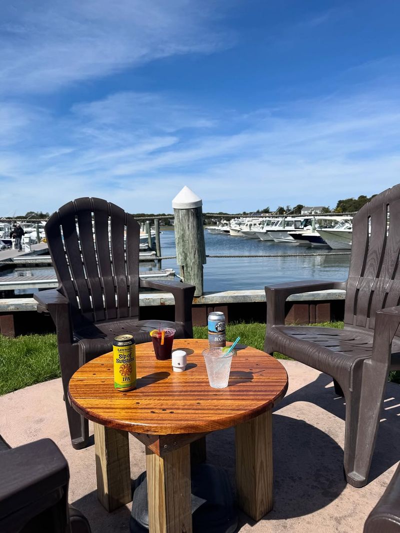 12 Lakeside Restaurants In Massachusetts That Wow Beyond The Menu - Decor Hint Summer Shanty, West Dennis
