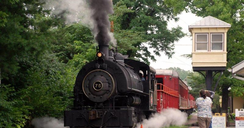 Tranquil Train Rides Across Ohio For A Leisurely Day Out - Decor Hint Lebanon Mason Monroe Railroad