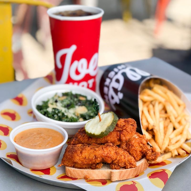 Kentucky Restaurants Serving Up Bottomless Flavor The Southern Way - Decor Hint Louie's Hot Chicken & Barbecue