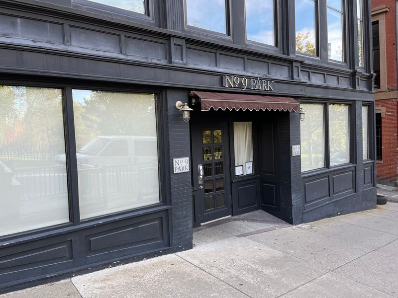 Massachusetts' 10 Most In-Demand Restaurants You Need To Book Early - Decor Hint No. 9 Park, Boston