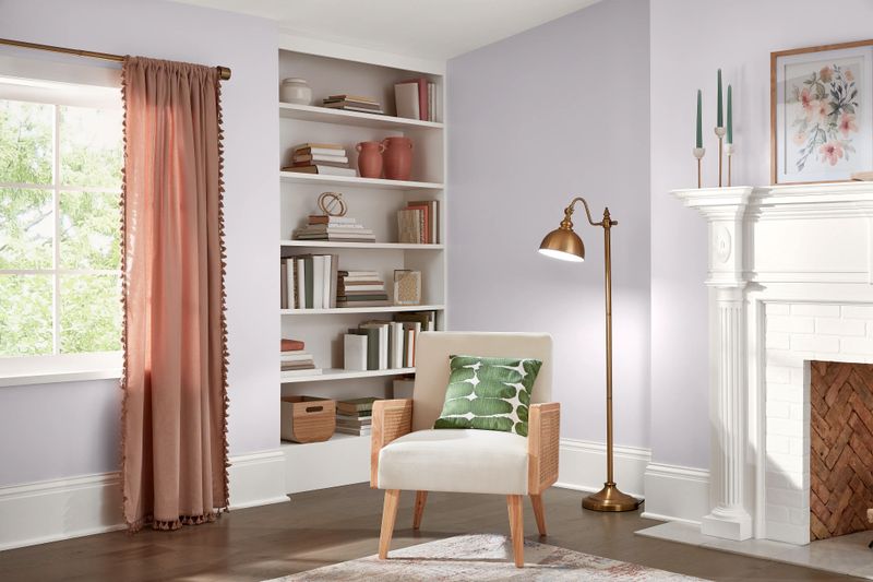 21 North Dakota Home Color Trends Instantly Refreshing Living Spaces - Decor Hint Misty Lavender