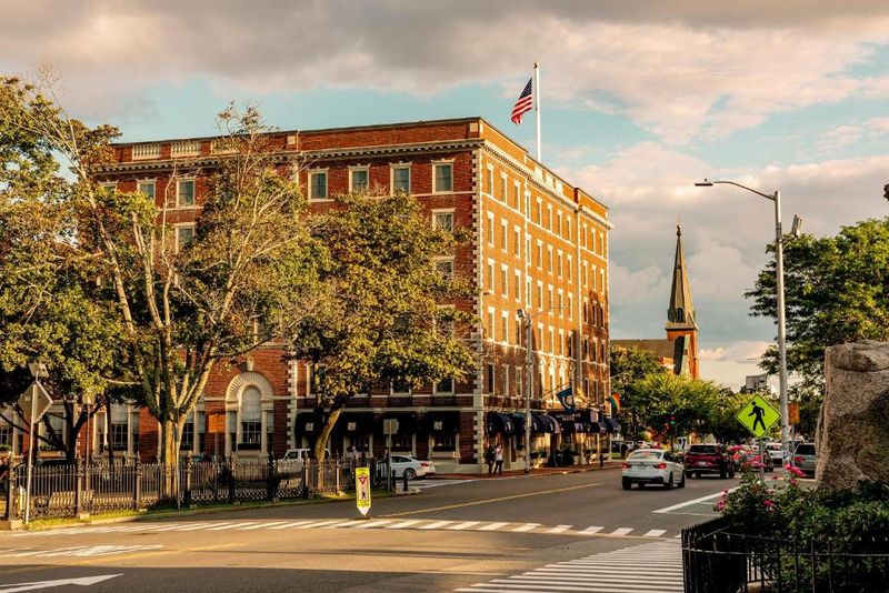 Hawthorne Hotel – Salem