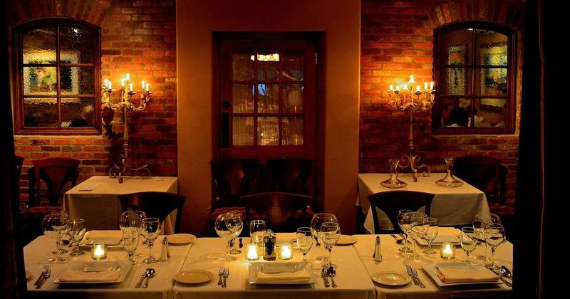 Arizona Italian Restaurants Locals Love To Keep Secret - Decor Hint Tomaso's – Phoenix