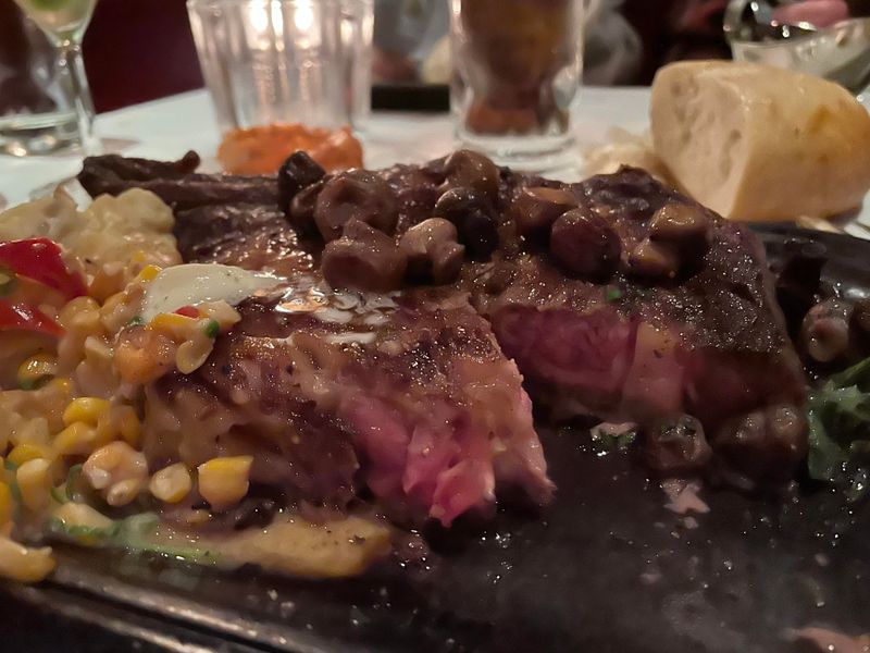 Oregon Steakhouses That Hit The Right Notes Every Time - Decor Hint Ringside Steakhouse, Portland