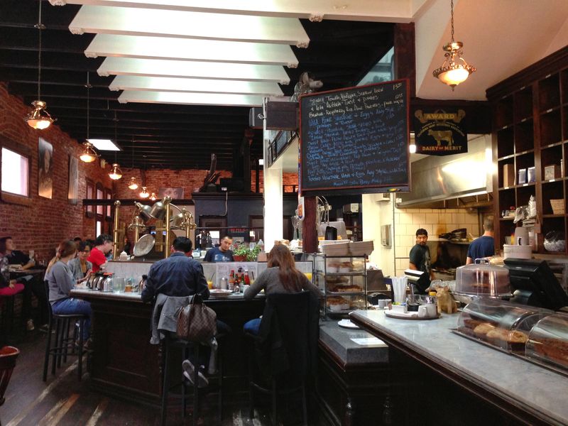 13 California Diners Where Comfort Food Still Rules The Menu - Decor Hint Dottie's True Blue Cafe