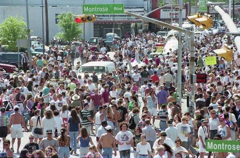 13 Texas Handmade Art Fairs Full Of Local Flavor Craftsmanship And Community - Decor Hint Westheimer Street Festival in Houston
