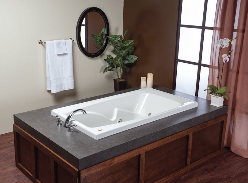 10 Things California Home Builders Quietly Regret Adding - Decor Hint Jacuzzi Tubs