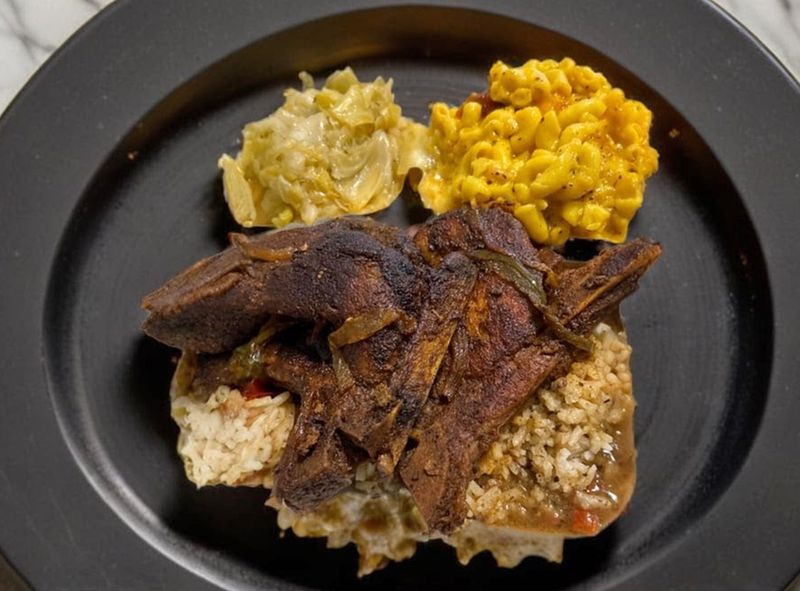 10 Cozy Alabama Restaurants Serving Fried Chicken The Southern Way - Decor Hint Mary's Southern Cooking – Mobile