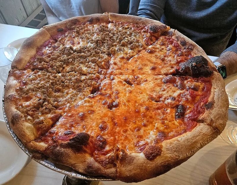 15 Italian Restaurants In New Jersey Where Every Dish Tastes Like Nonna Made It - Decor Hint Reservoir Tavern