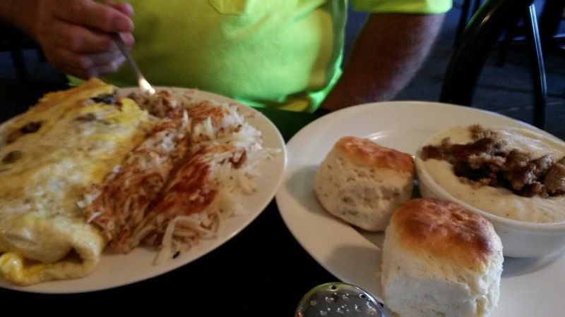 An Arkansas Diner Serving Classic Omelets For Generations - Decor Hint The Art Of The Perfect Omelet - Old-School Technique