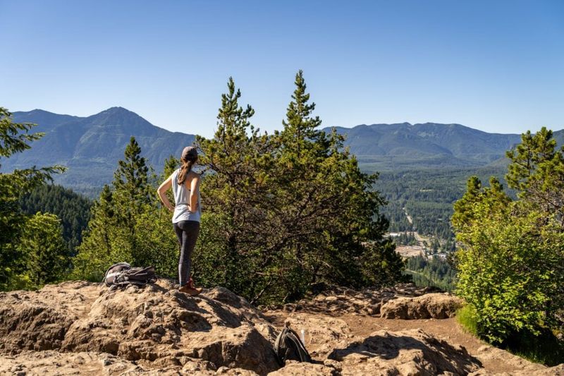 Must Try Beginner Trails In Washington For The Perfect Fall Getaway - Decor Hint Little Si Trail