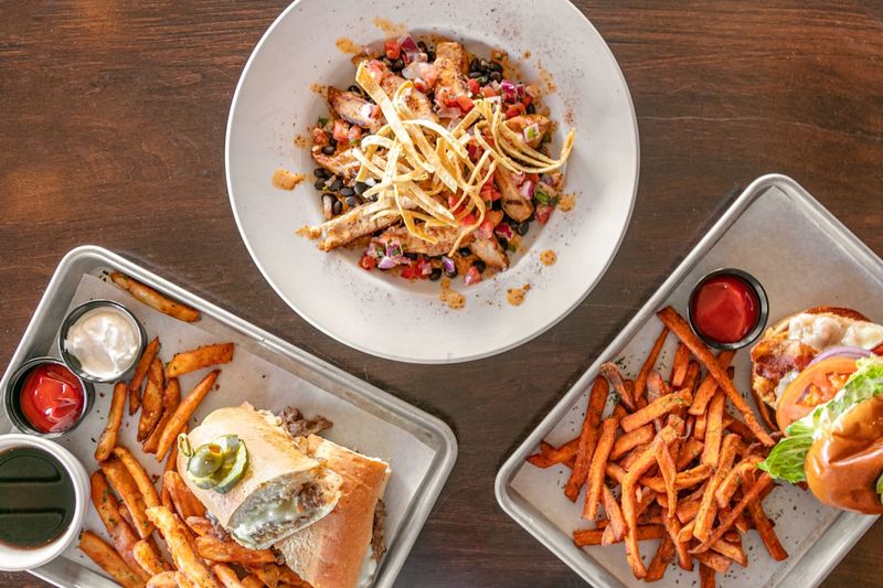 13 Arizona Fish Fries That Bring A Taste Of The Coast To The Desert - Decor Hint The Rooster Tavern
