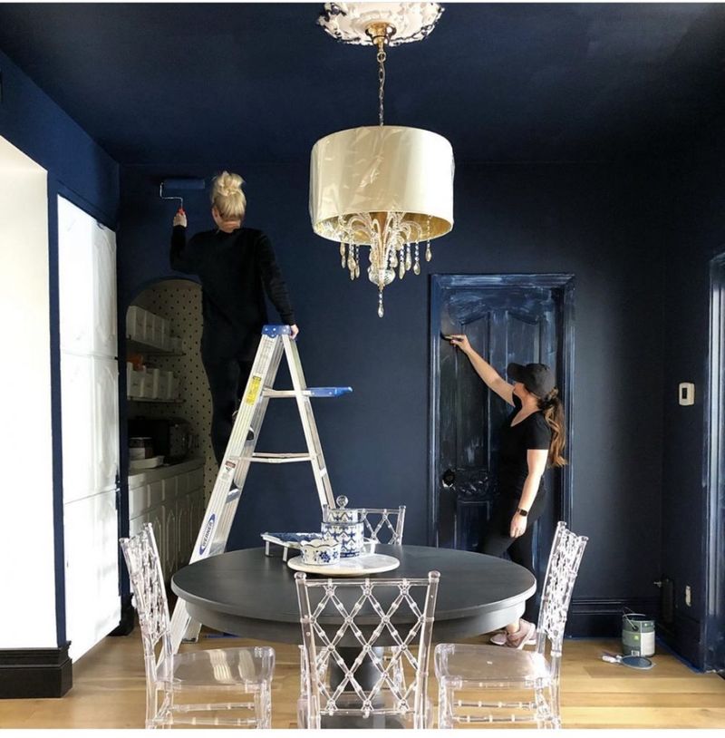 Using High-Gloss Finishes in Rooms That Need Softness