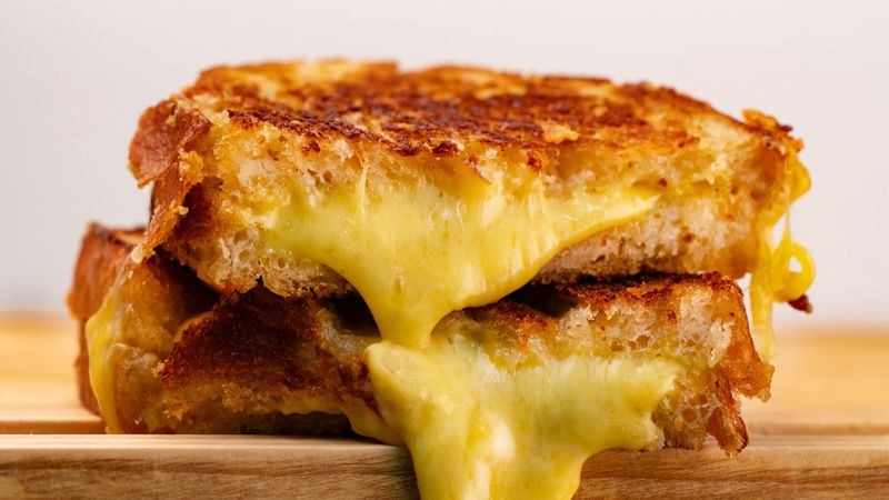 The Texas Roadhouse Secret Menu Item Every Cheese Lover Needs To Know About - Decor Hint Other Hidden Cheese Hacks At Texas Roadhouse