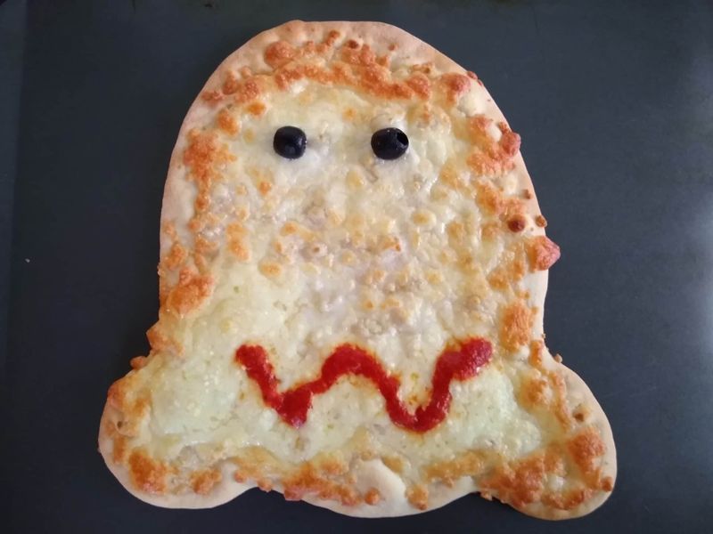 Trick Or Treat Your Taste Buds: Halloween Pizzas In Illinois - Decor Hint ALDI (Mama Cozzi's Halloween Pizza), Multiple Locations