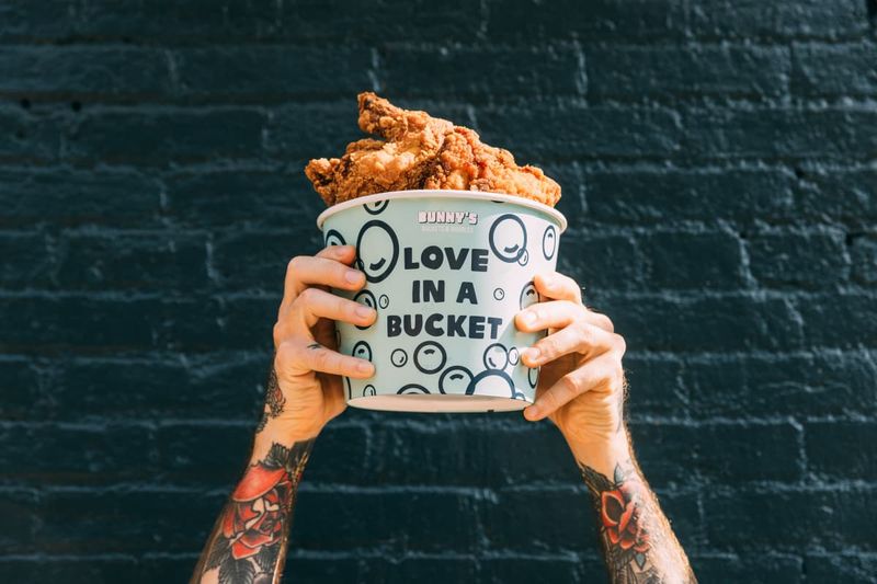 13 Maryland Family-Run Fried Chicken Restaurants That Warm The Soul - Decor Hint Bunny's Buckets & Bubbles