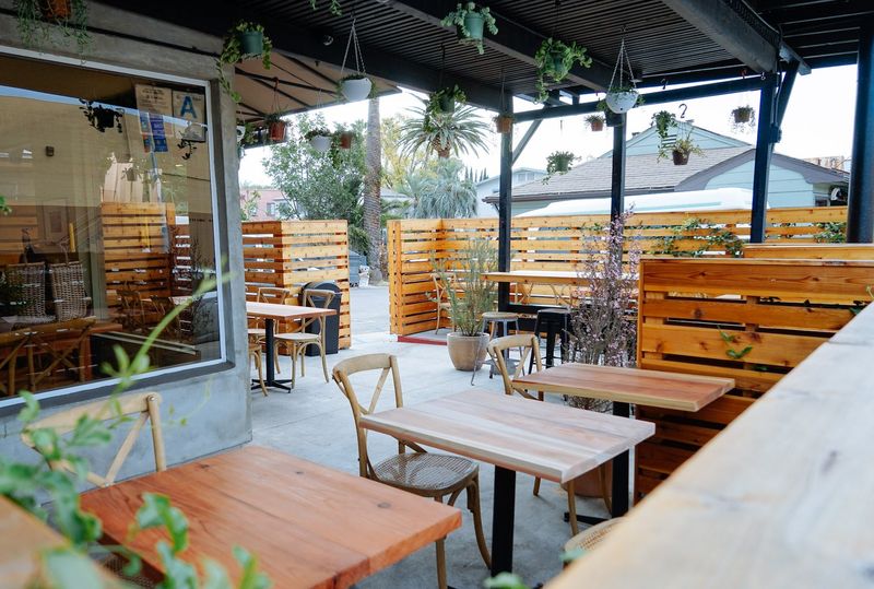 Fun And Flavorful Dinner Destinations In Los Angeles - Decor Hint All Time