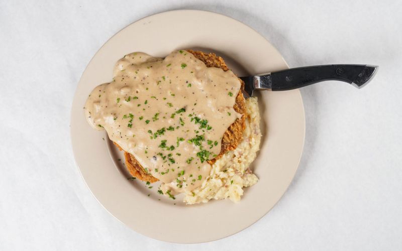 15 Iconic Montana Dishes Everyone Should Try Once - Decor Hint Chicken Fried Steak