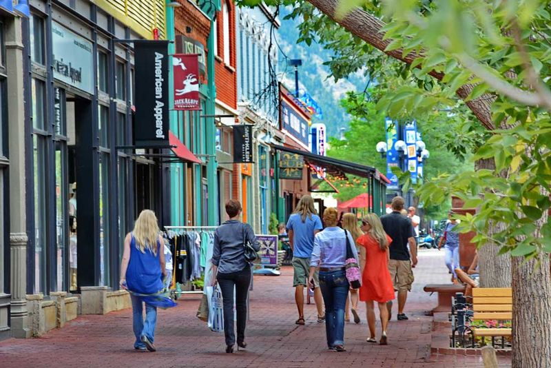 Culture & Downtown Vibe