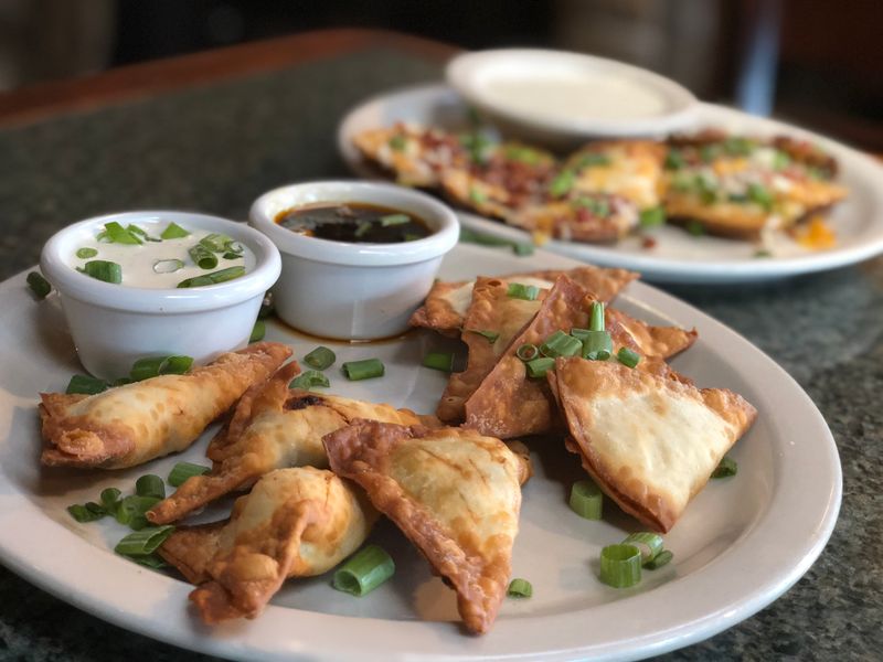 11 New Mexico Restaurants Frying Up Catfish With A Local Twist - Decor Hint Cattle Baron - Las Cruces