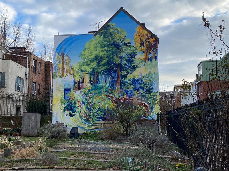 Pennsylvania Coastal Pieces Everyone Should See - Decor Hint Delaware River Waterfront Murals