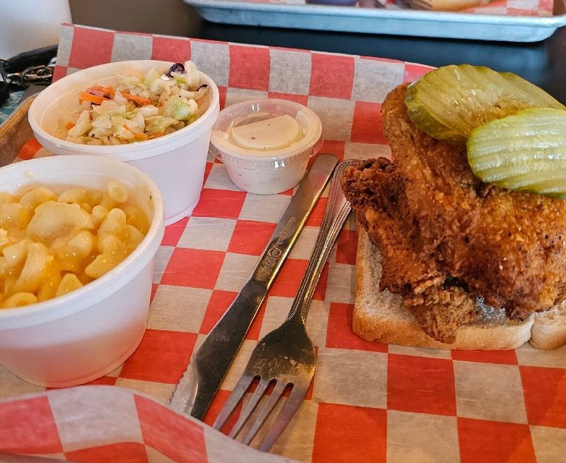 Tennessee Fried Chicken Restaurants That Are Finger Lickin Better Than KFC - Decor Hint Big Shake's Hot Chicken & Fish