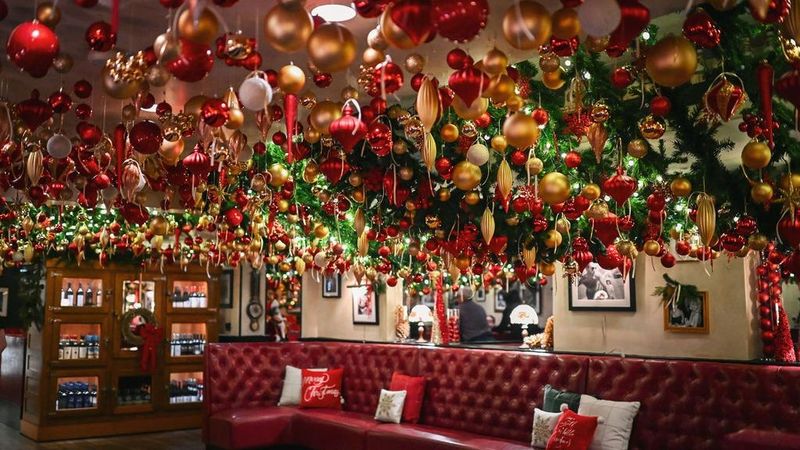 The Venetian: Weymouth's Italian Holiday Spectacle
