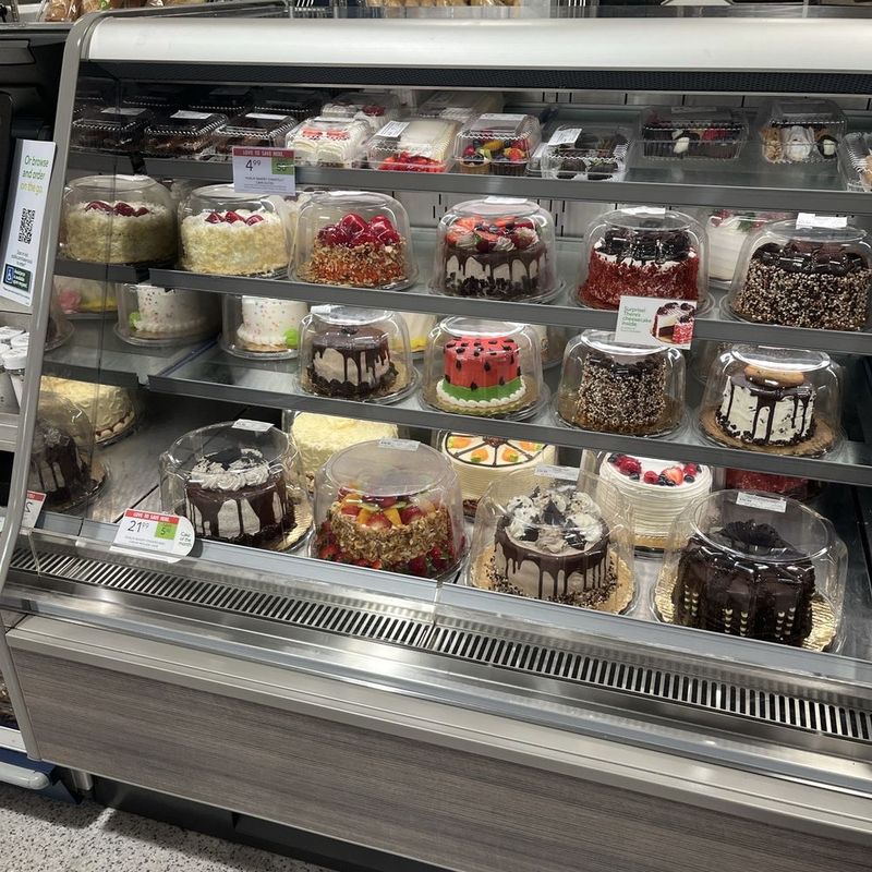 Smart Shopping For Florida Seniors: Things To Know About The Publix Discounts - Decor Hint Bakery & Deli Items