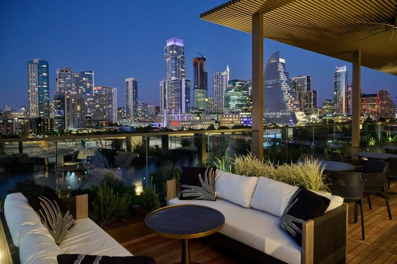 Romantic Austin Adventures Every Couple Should Try - Decor Hint Dine At A Rooftop Restaurant Downtown