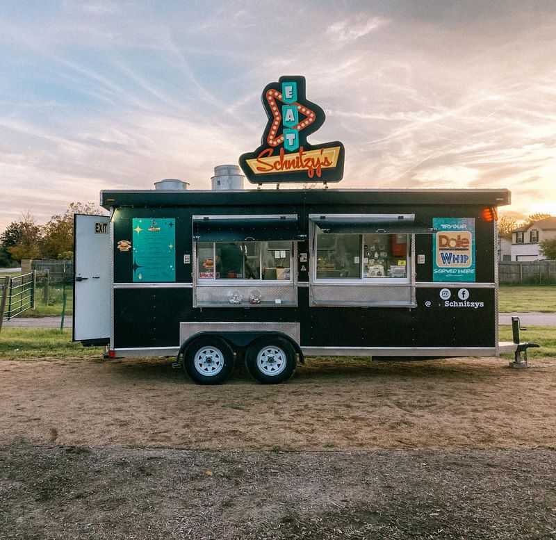 10 Texas Pork Tenderloin Sandwiches That Go Way Beyond The Bun - Decor Hint Schnitzy's Food Truck – Austin, TX