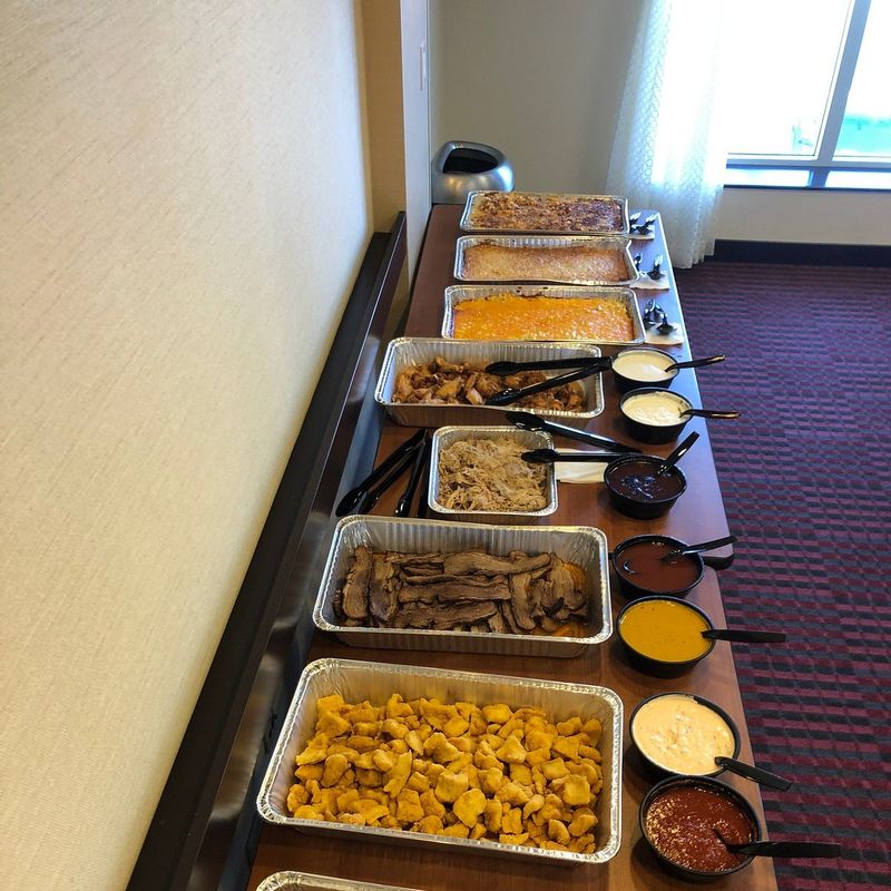 10 South Carolina Restaurants With BBQ Worth The Trip - Decor Hint Doc's Barbecue & Southern Buffet