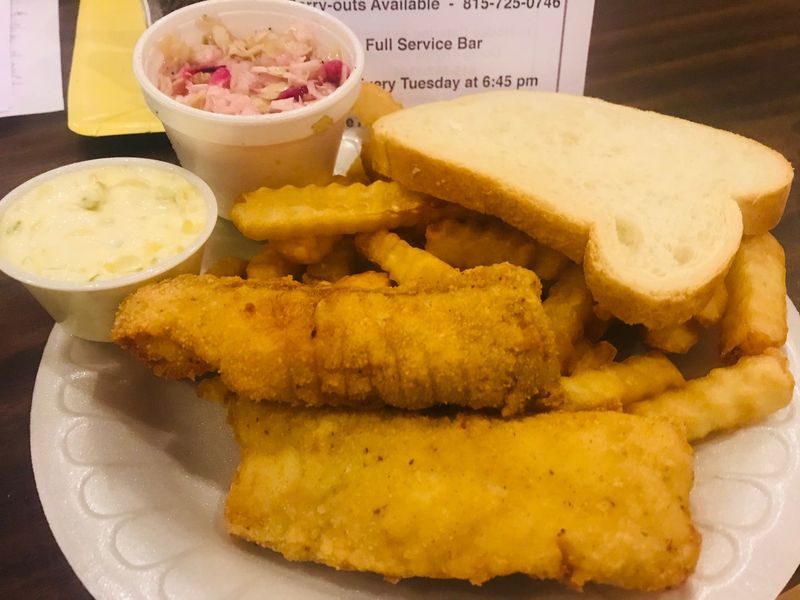 Illinois Fish Fries That Keep Locals Coming Back Every Friday - Decor Hint Knights Of Columbus Council #4400 Fries Up Joliet's Favorite