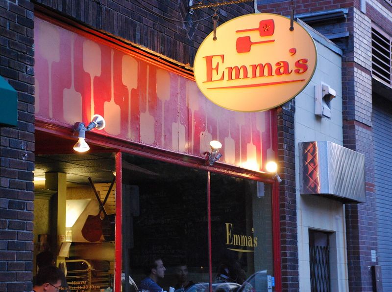 12 Massachusetts Pizza Spots Locals Drive Miles For - Decor Hint Emma's Pizza in Cambridge