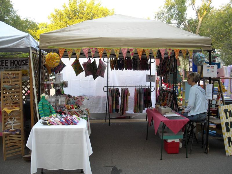 People Drive From All Over Pennsylvania To These Craft Fairs For One-Of-A-Kind Finds - Decor Hint Peters Township Community Day Craft Fair