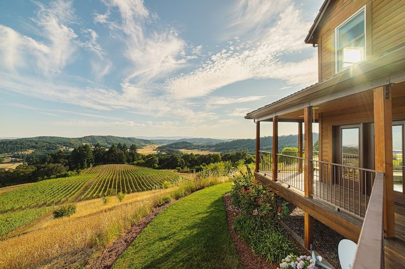10 Oregon Wineries Where Harvest Season Means Fun For Everyone - Decor Hint Youngberg Hill Winery