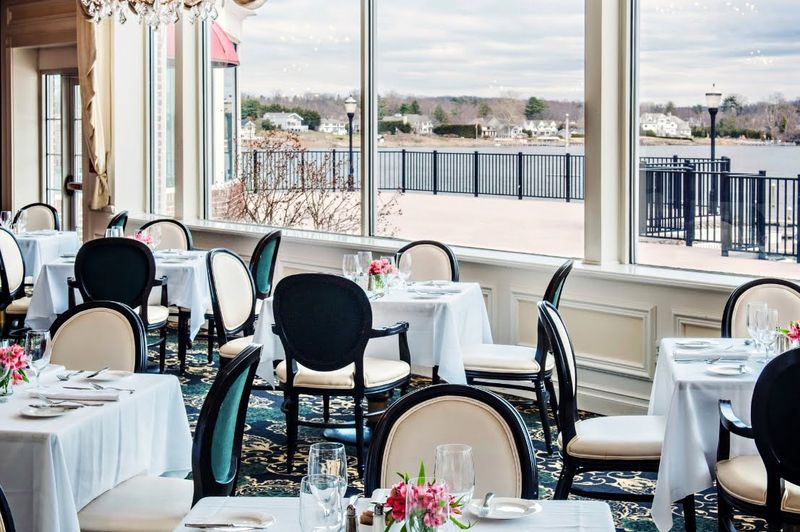 Enjoy Scenic Dining At These New Jersey Lakeside Restaurants - Decor Hint The Dining Room at Molly Pitcher Inn, Red Bank