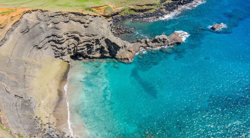 Papakōlea Green Sand Beach