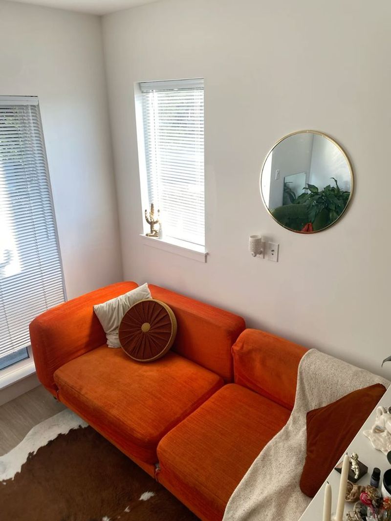 12 Louisiana Sofa Colors Falling Out Of Style This Year - Decor Hint Orange Tangerine