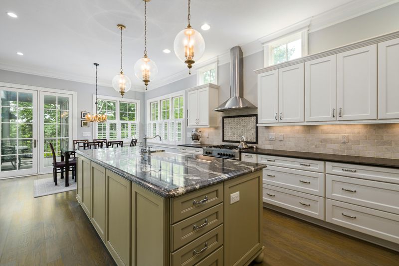 What Can Make A Kitchen Look Expensive - Decor Hint Statement Light Fixtures